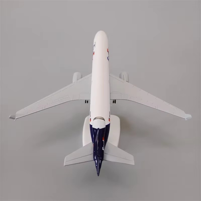 نموذج طائرة 20 سنتيمتر الهواء  - مراجعة Model Kit Manual وسعره