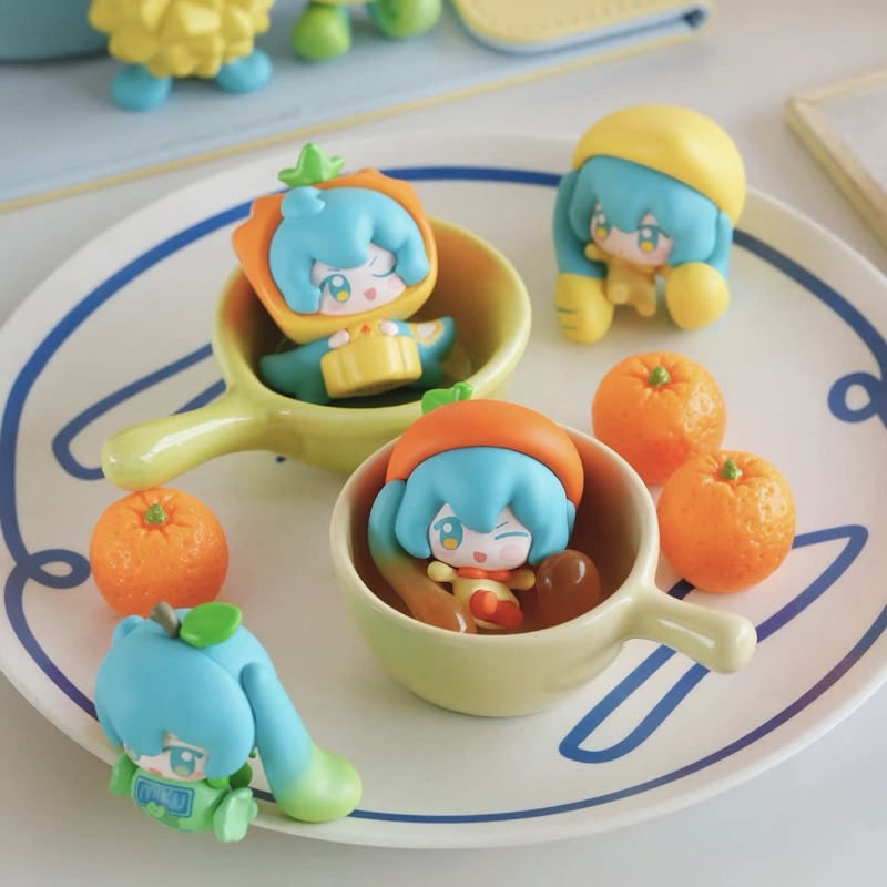 مجسمات هاتسوني ميكو، كاغامين ر - مراجعة Model Kit Hatsune Miku وسعره