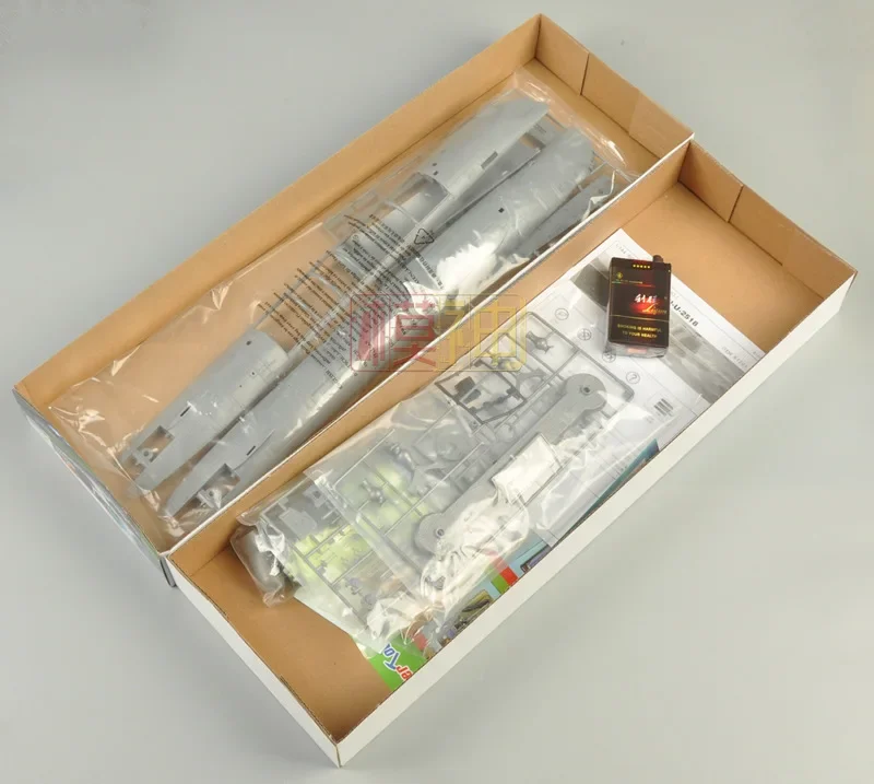 MINIHOBBY 1/144 الحرب العالمية - مراجعة Model Kit Ship وسعره