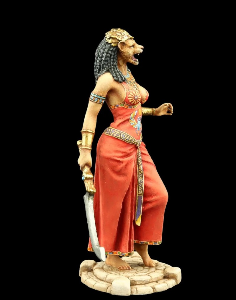 الإلهة المصرية سيكمت 75 مم (1/ - مراجعة Model Kit Anubis وسعره