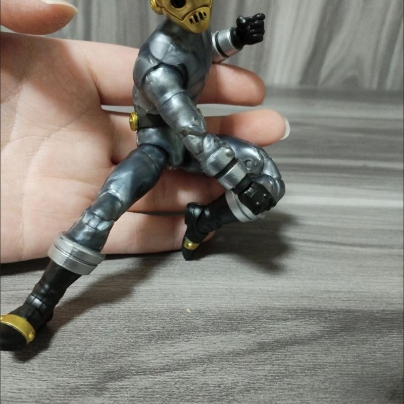 هاسبرو باور رينجرز سلسلة لايتن - مراجعة Model Kit Power Rangers وسعره