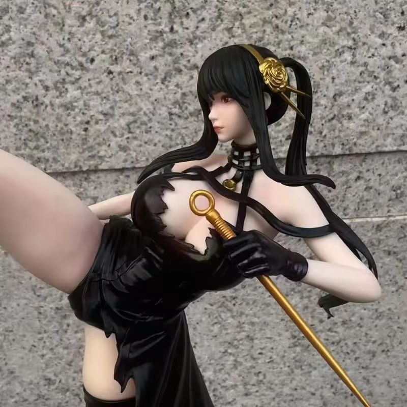 شخصية Spyxfamily Yor Forger An - مراجعة Model Kit Anubis وسعره