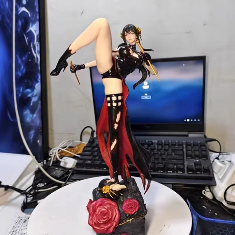 شخصية Spyxfamily Yor Forger An - مراجعة Model Kit Anubis وسعره